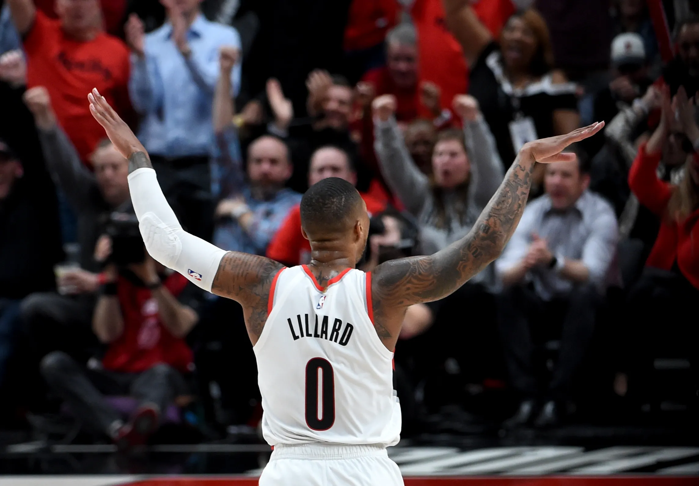 Pretemporada NBA: Haliburton y Lillard vuelven 15 meses después; Mara firma 22 puntos