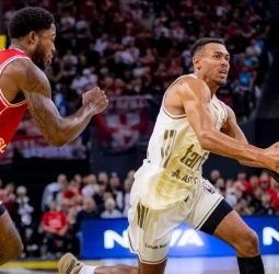 El Fenerbahçe remonta y gana en casa del Olympiacos (61-64)