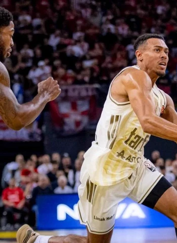 El Fenerbahçe remonta y gana en casa del Olympiacos (61-64)