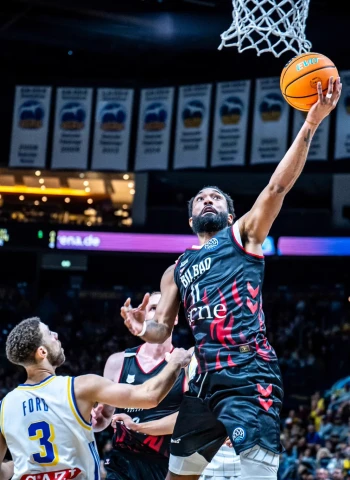 Un triple de Bean tumba al Surne Bilbao en Berlín (103-100)