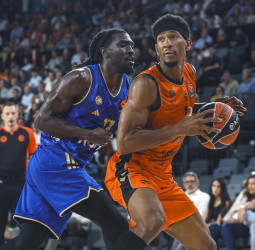 Valencia Basket se hunde ante Maccabi y firma una semana para olvidar (88-91)