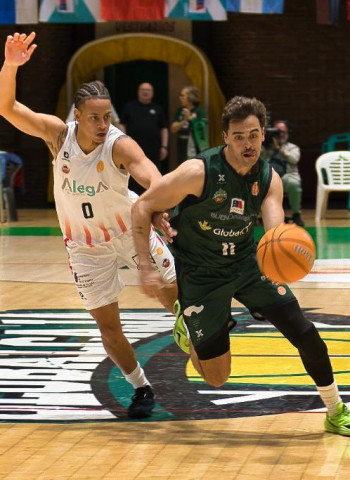 Bueno Arenas Albacete Topples Third-Ranked Unbeaten Grupo Alega Cantabria