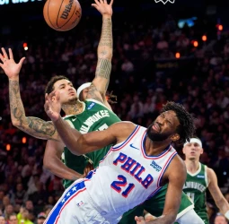 Embiid firma un triple-doble y los 76ers siguen invictos (116-127)