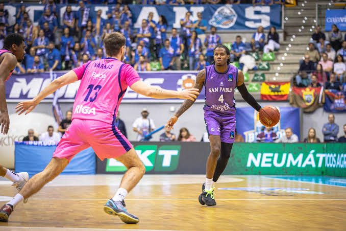 San Pablo Burgos Falls to Rigas Zelli (71-79)