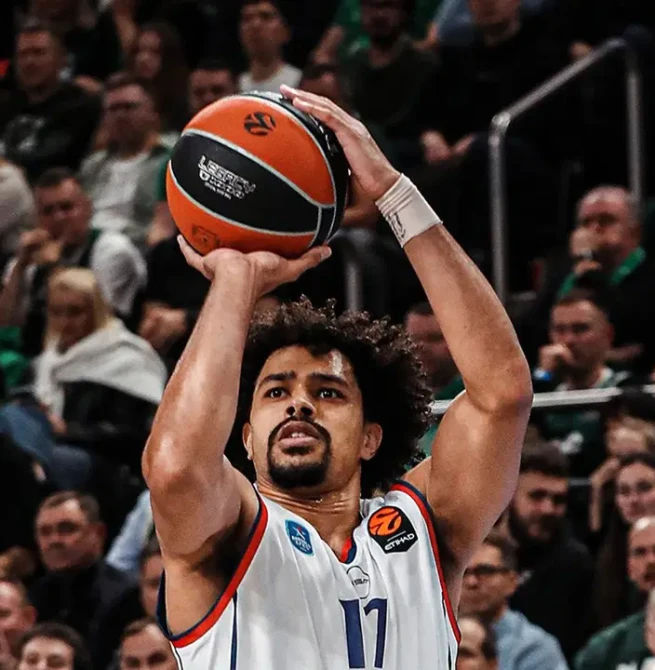 El Efes de Laso asalta Kaunas y rompe su mala racha (70-85)