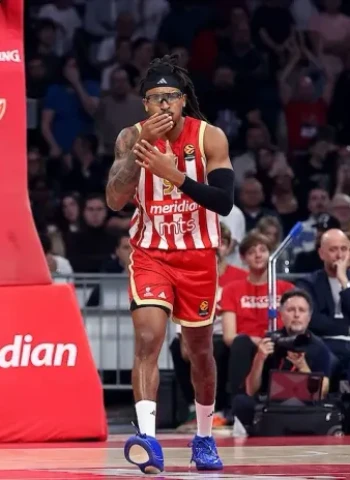 El Estrella Roja de Ibon Navarro suma cuatro seguidas en Paris (90-81)