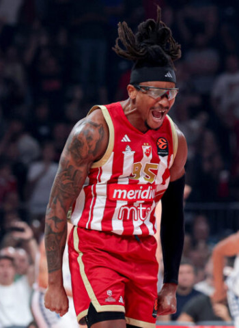 Mike James se lesiona en la derrota del Efes en Belgrado (77-72)