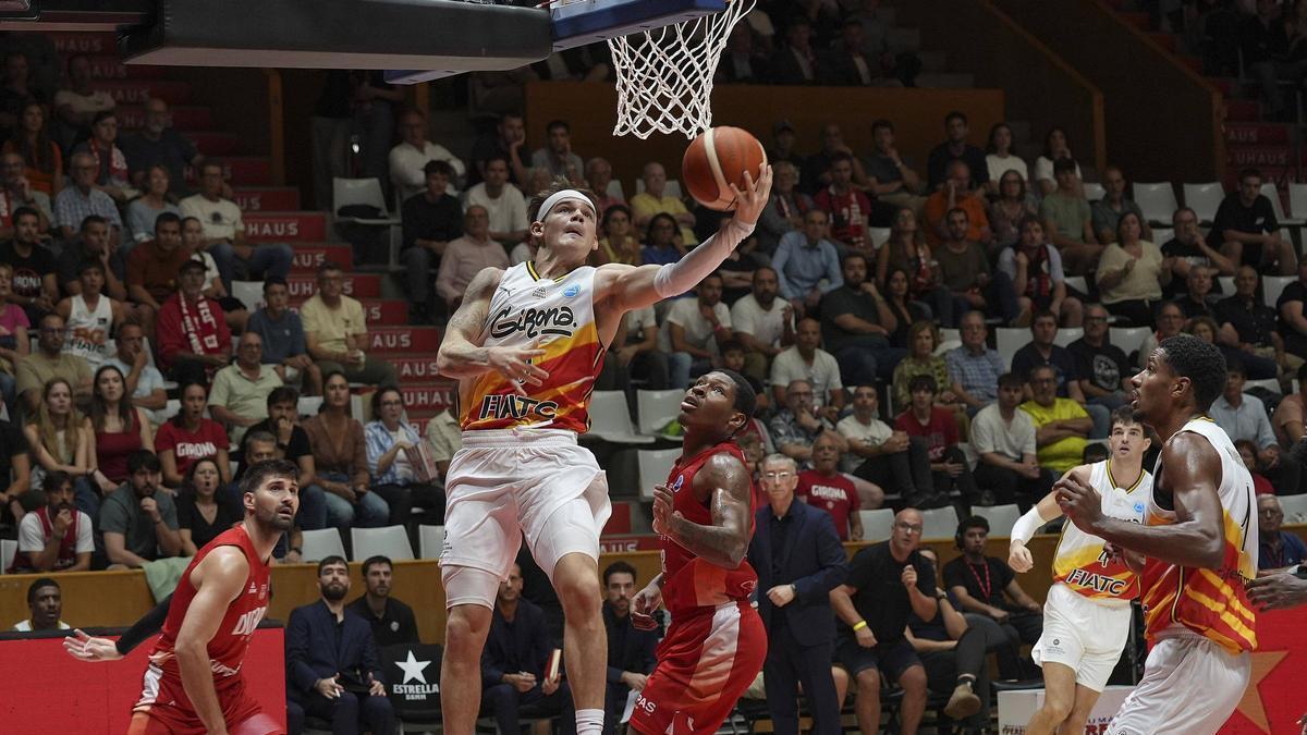 FIATC Girona Makes Winning European Debut (87-75)