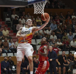 El FIATC Girona estrena Europa con victoria (87-75)