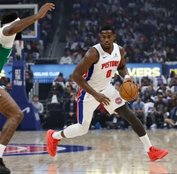 Los Pistons remontan 22 puntos a los Celtics (121-113)