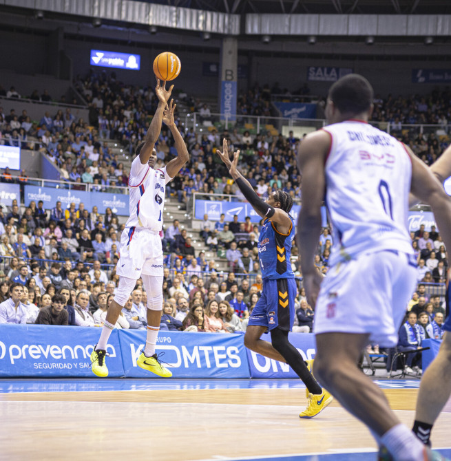 El Monbus Obradoiro gana en Burgos y ya suma tres victorias (72-79)