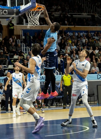 Kuric guía la primera victoria del MoraBanc Andorra ante el Breogán (108-102)
