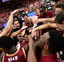 UCAM Murcia gana al Barça en su estreno en casa (100-94)