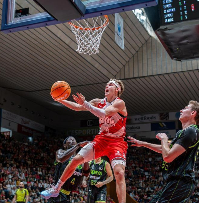 McClung y Pluta guían al Girona ante la Joventut (101-87)