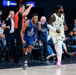 El Efes tumba al Panathinaikos en Estambul (83-68)