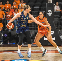 Fenerbahçe pasa por encima de Valencia Basket en la jornada 1 de la EuroLiga Femenina