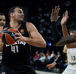 El Besiktas pierde 28 puntos de ventaja y aun así gana al Bayern (95-87)