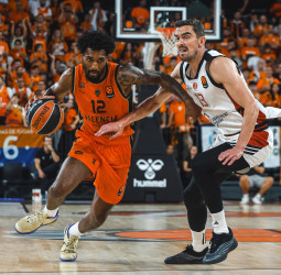 Valencia Basket mantiene el pleno ante Hapoel y ya manda con un 4-0 en Euroliga (93-82)