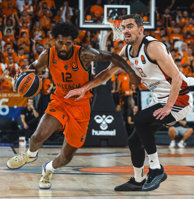 Valencia Basket mantiene el pleno ante Hapoel y ya manda con un 4-0 en Euroliga (93-82)