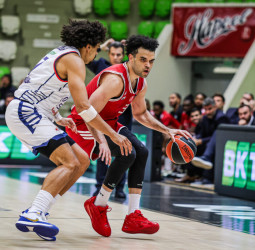 Blakeney anota 35 y el Hapoel arrolla al Efes (118-88)