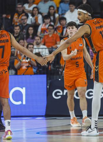 Valencia Basket Regains Confidence with Dominant Victory over UCAM Murcia (116-93)