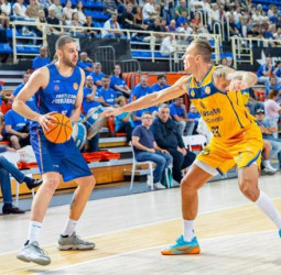 El Insolac Caja 87 suma la primera mientras el Cajasiete Canarias se hace fuerte como líder
