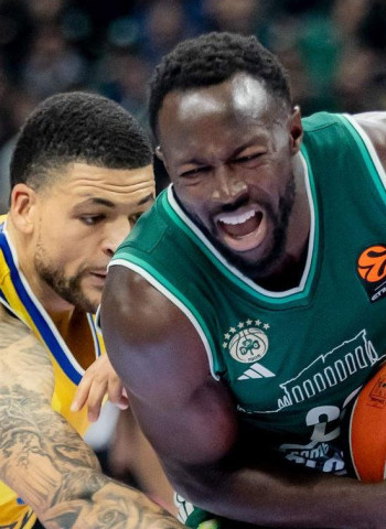 El Panathinaikos arrasa al Maccabi (90-67) desde la defensa