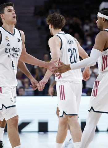 Real Madrid 120-83 Kids&Us Manresa: Sarr Leads Dominant Display