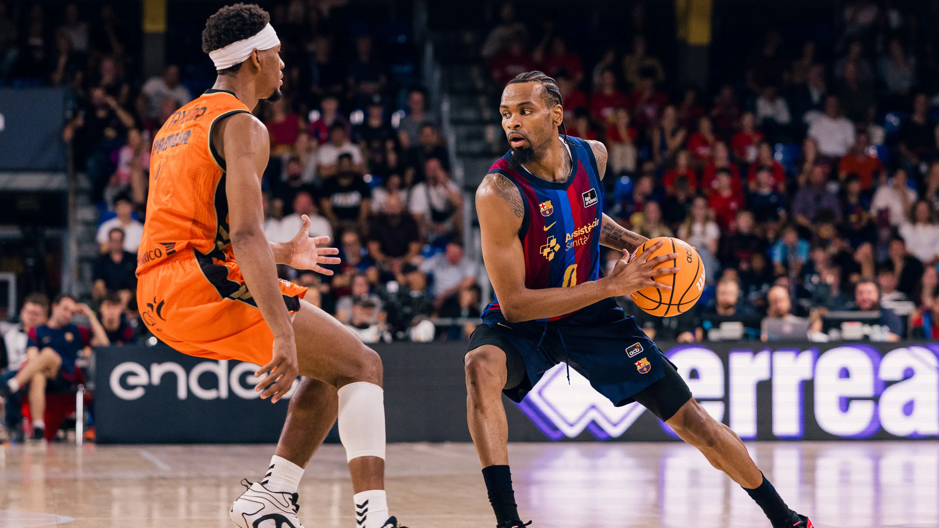 Barça 89-86 Valencia Basket: un triple de Parra y un tapón de Evbuomwan
