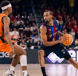 Barça 89-86 Valencia Basket: un triple de Parra y un tapón de Evbuomwan