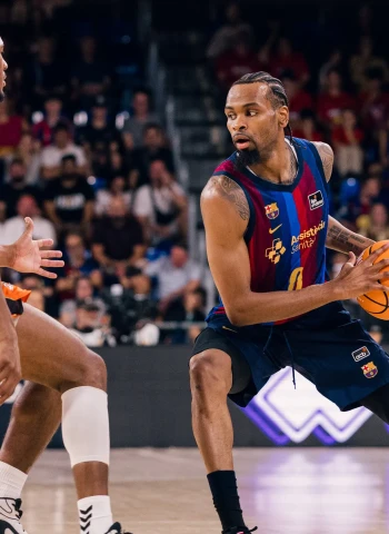 Barça 89-86 Valencia Basket: Parra's Three-Pointer and Evbuomwan's Block Seal Victory
