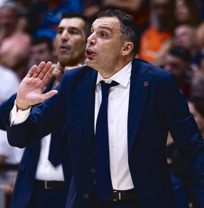 Paolo Galbiati no continúa al frente del banquillo de Kosner Baskonia