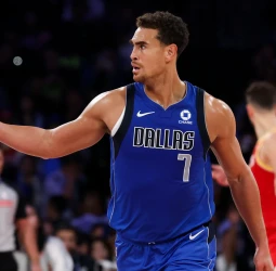 Dwight Powell, a un paso del Fenerbahçe