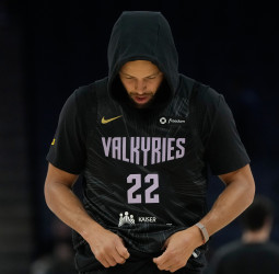 Curry, tocado: los Warriors llegan al debut con la enfermería llena
