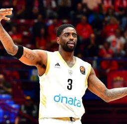 Armani Milano 97-101 Dubai: Bacon y el Dubai de Pascual resisten la reacción final