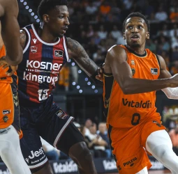 Valencia Basket impone su oficio ante Baskonia y vuelve al balance positivo en acb (84-75)