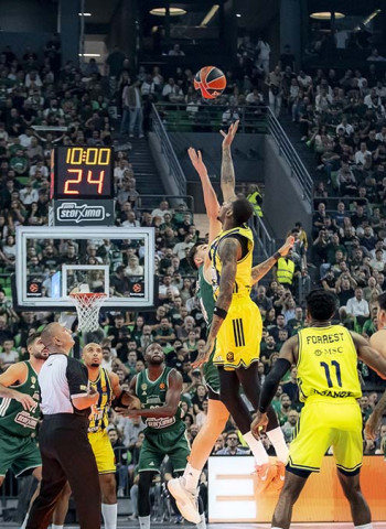 El Panathinaikos arrolla al Fenerbahce y sigue invicto (92-74)
