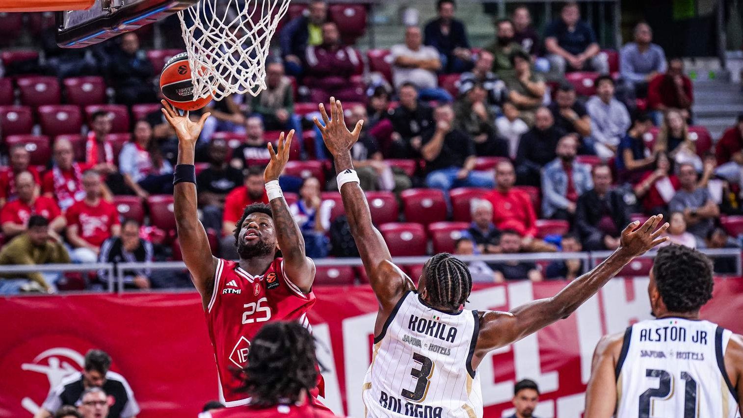 LeDay lidera la remontada del Hapoel ante la Virtus Bolonia (90-81)