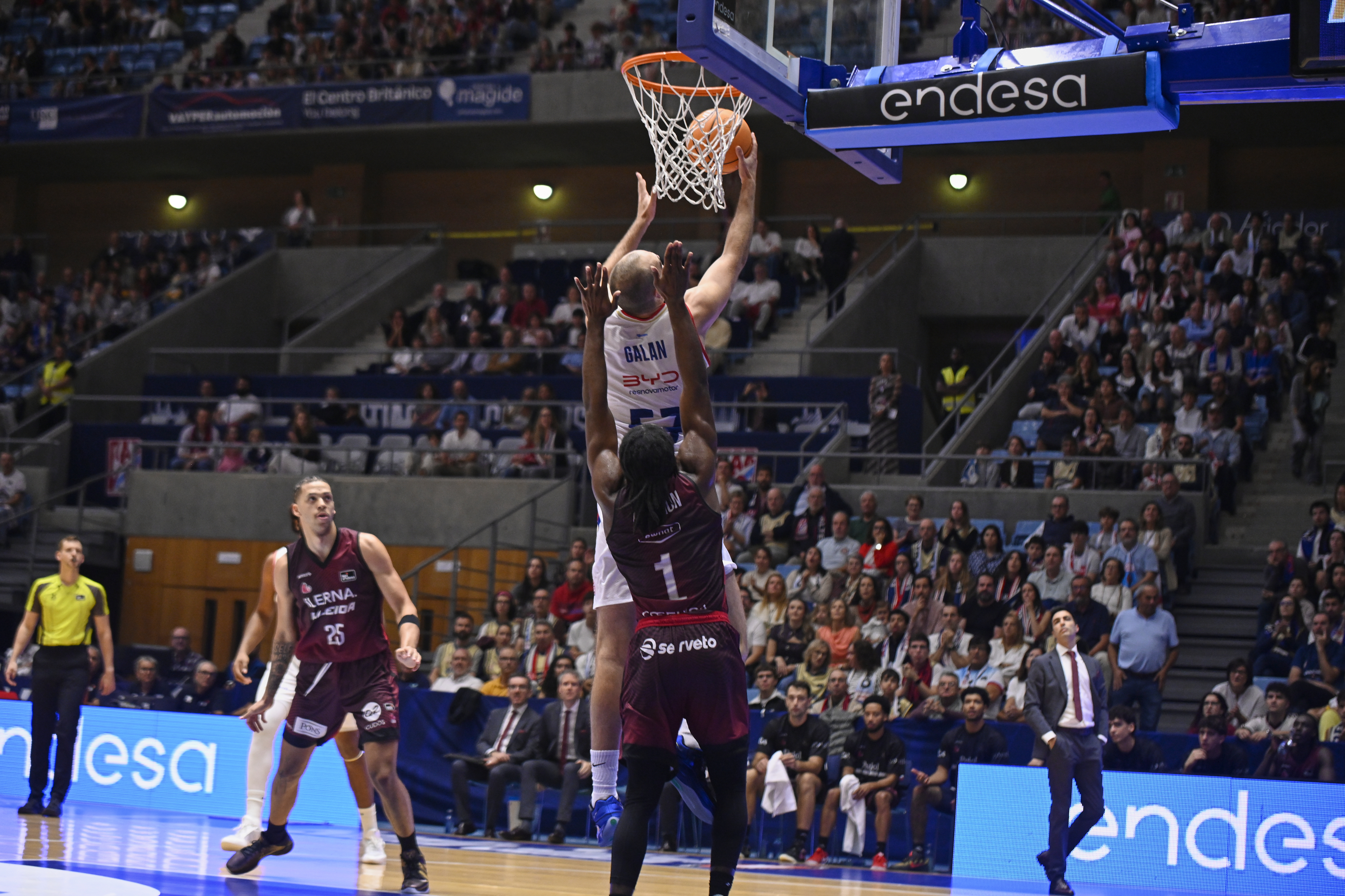 Joel Soriano Dominates Paint as Monbus Obradoiro Edges Ilerna Lleida 91-89