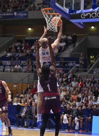 Joel Soriano Dominates Paint as Monbus Obradoiro Edges Ilerna Lleida 91-89
