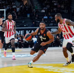 Vezenkov guía al Olympiacos en la pista del Besiktas (73-81)