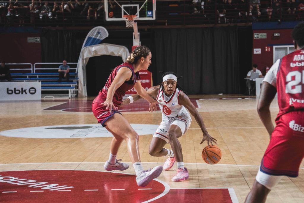 Valencia Basket Secures First Win of Season as Casademont Zaragoza Sets Historic Scoring Record