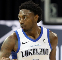 El Partizan de Peñarroya, cerca de fichar a Robert Franks