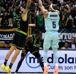 Ricky Rubio y Laprovittola desatan a la Joventut ante el Barça (113-89)