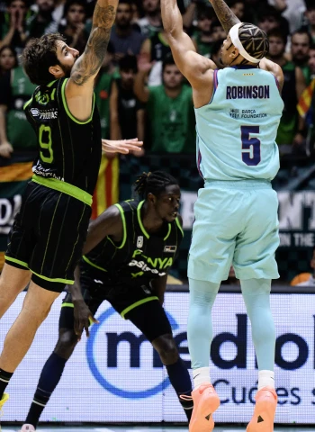 Ricky Rubio and Laprovittola Lead Joventut Past Barcelona (113-89)