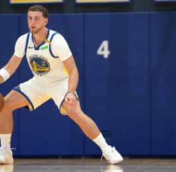 Podziemski renueva con los Warriors: 110 millones por cinco años