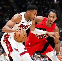 Giannis debuta y los Heat arrollan a los Raptors (129-105) en el primer partido NBA en Quebec