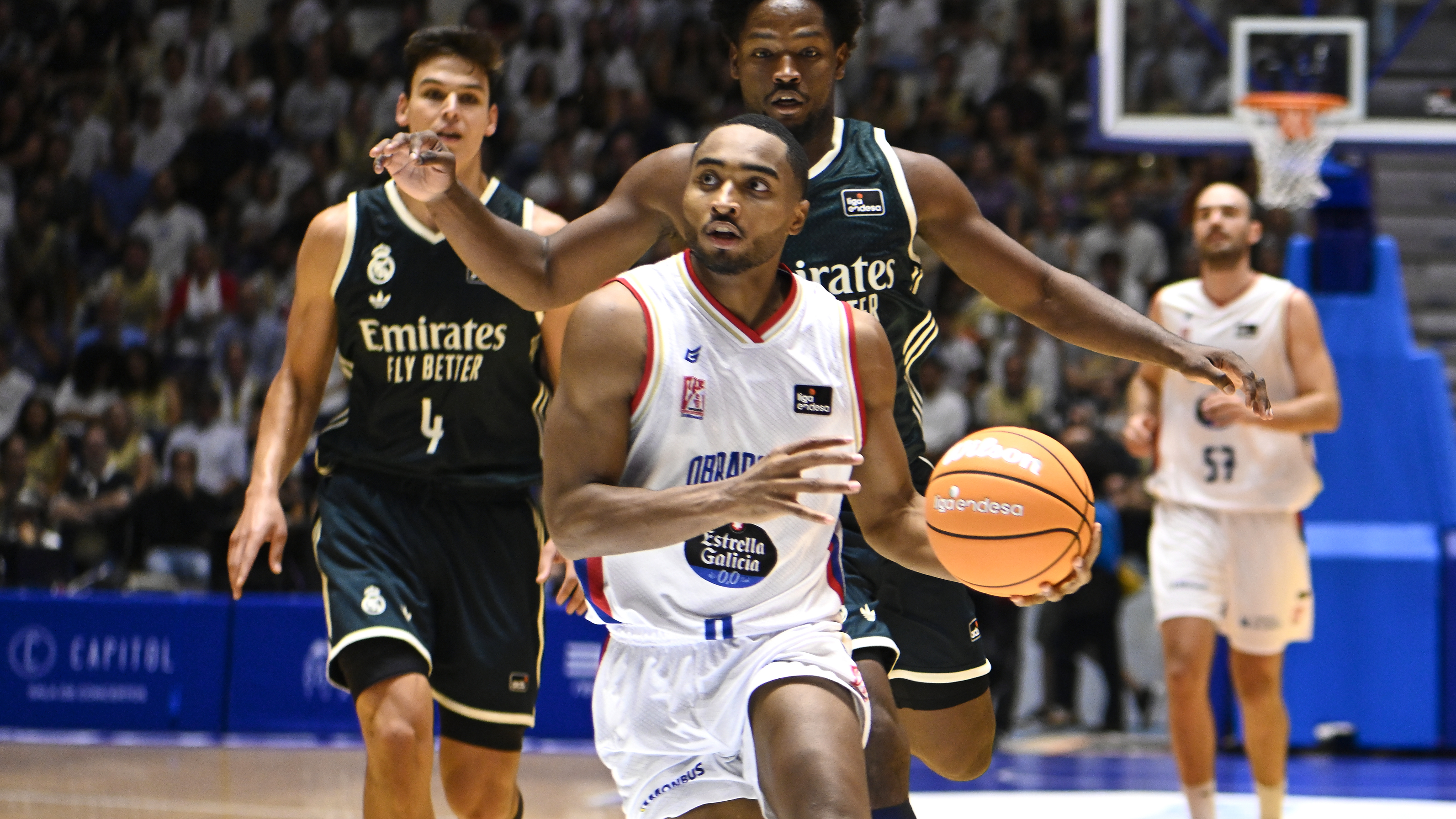 Monbus Obradoiro planta cara a todo un Real Madrid que vence en la prórroga (107-114)