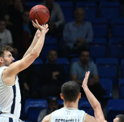 Tres españoles y tres invictos en la jornada 5 de la EuroCup