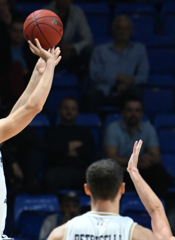 Tres españoles y tres invictos en la jornada 5 de la EuroCup